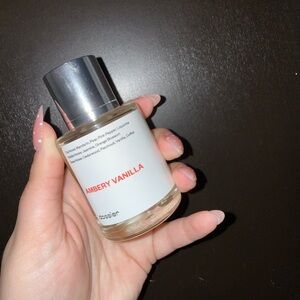 Dossier Ambery Vanilla Perfume